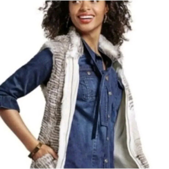 Cabi sz M Blue Waterfront Denim Button Up Shirt Bow Tie Collar Jean Chambray Top - Picture 6 of 16